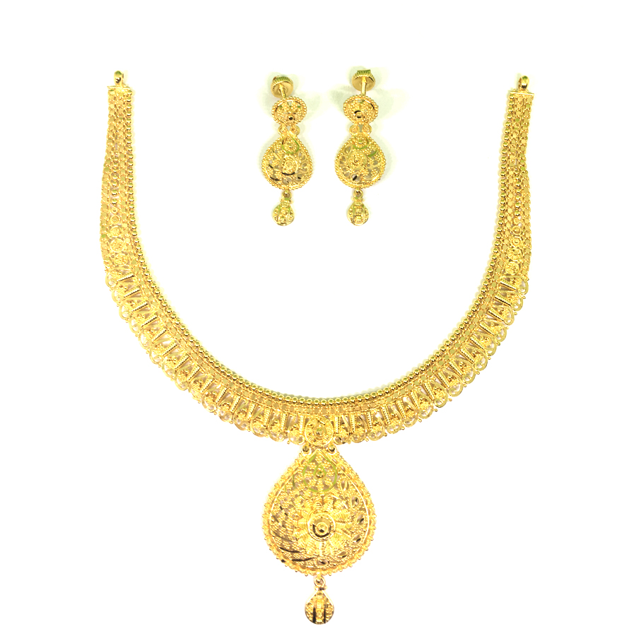 Kasturi Gold Necklace Set